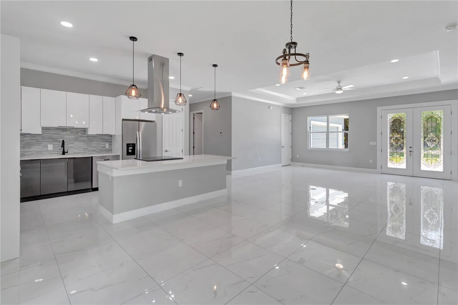 319 WATER SHORE DR, photo 13