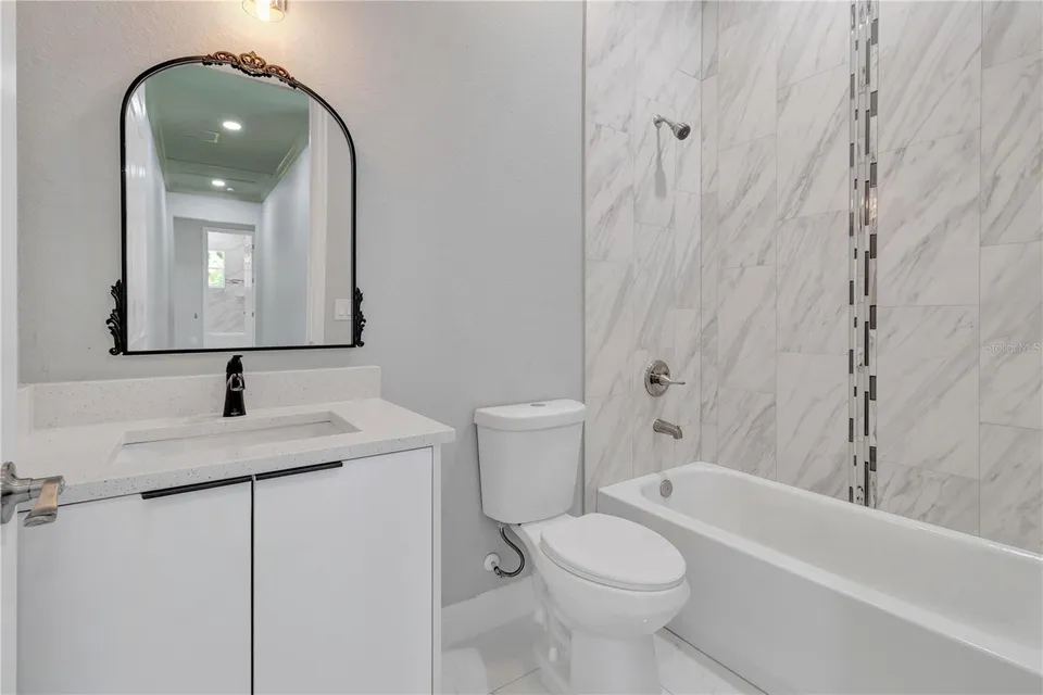 319 WATER SHORE DR, photo 17