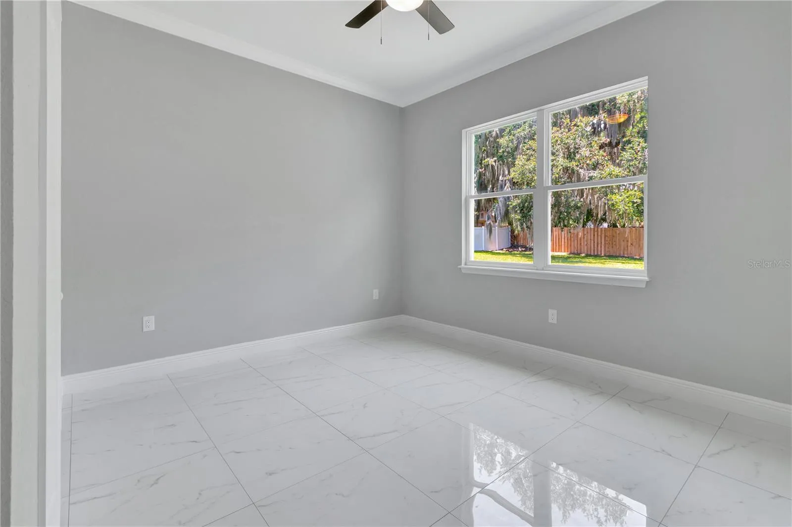 319 WATER SHORE DR, photo 24