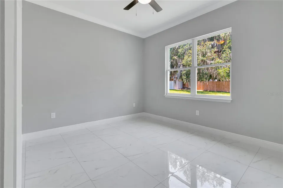 319 WATER SHORE DR, photo 24