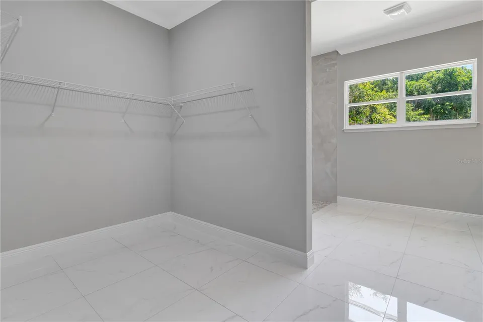 319 WATER SHORE DR, photo 28
