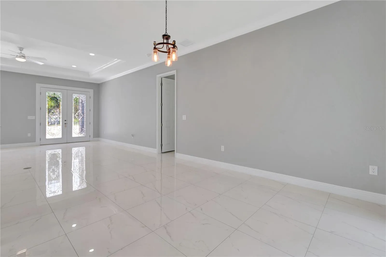 319 WATER SHORE DR, photo 34