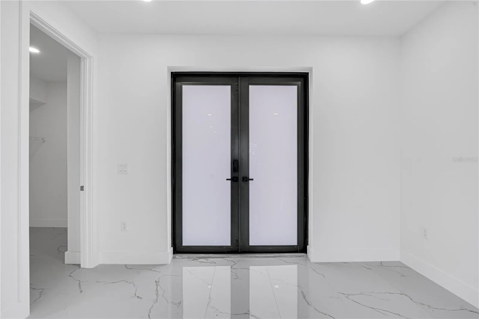 153 AUSTRALIAN DR, photo 5