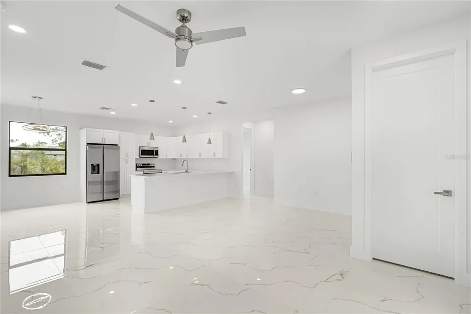 153 AUSTRALIAN DR, photo 16