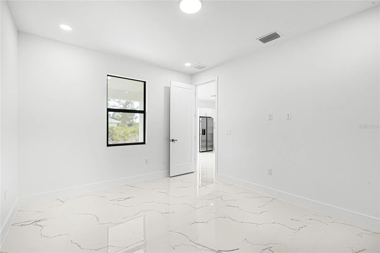 153 AUSTRALIAN DR, photo 17