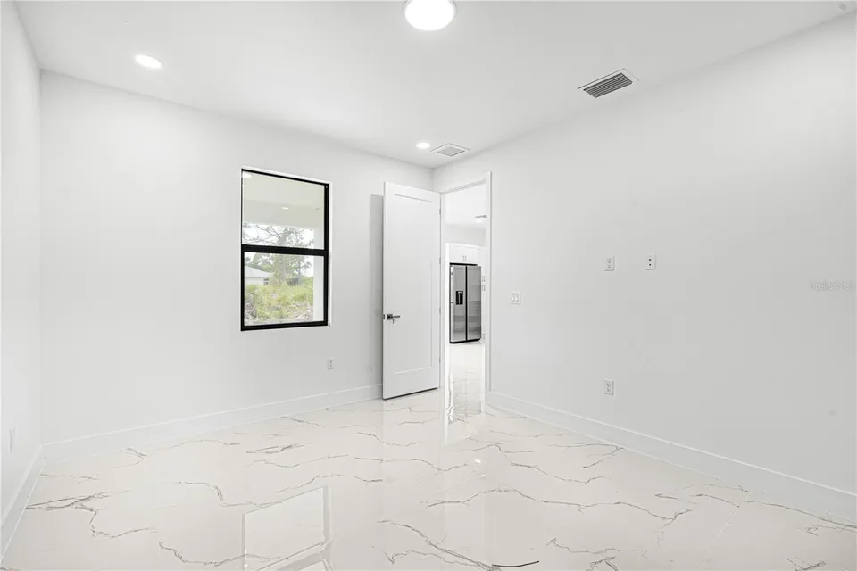 153 AUSTRALIAN DR, photo 17