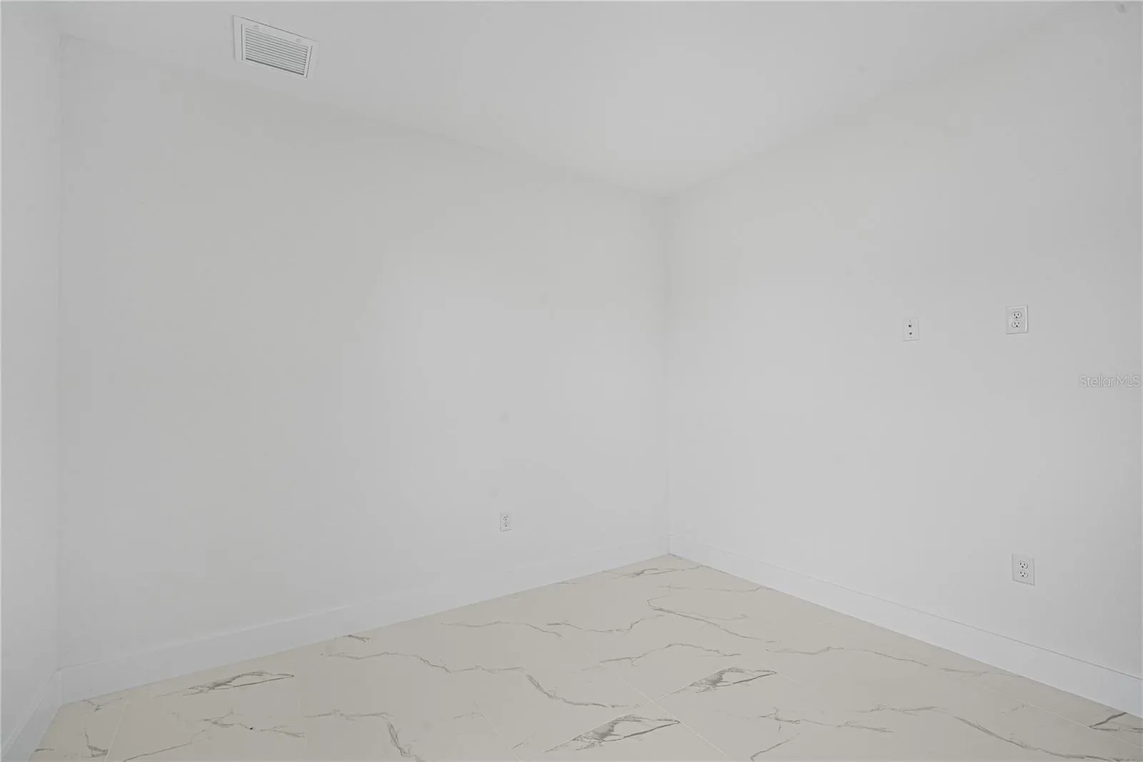 153 AUSTRALIAN DR, photo 22
