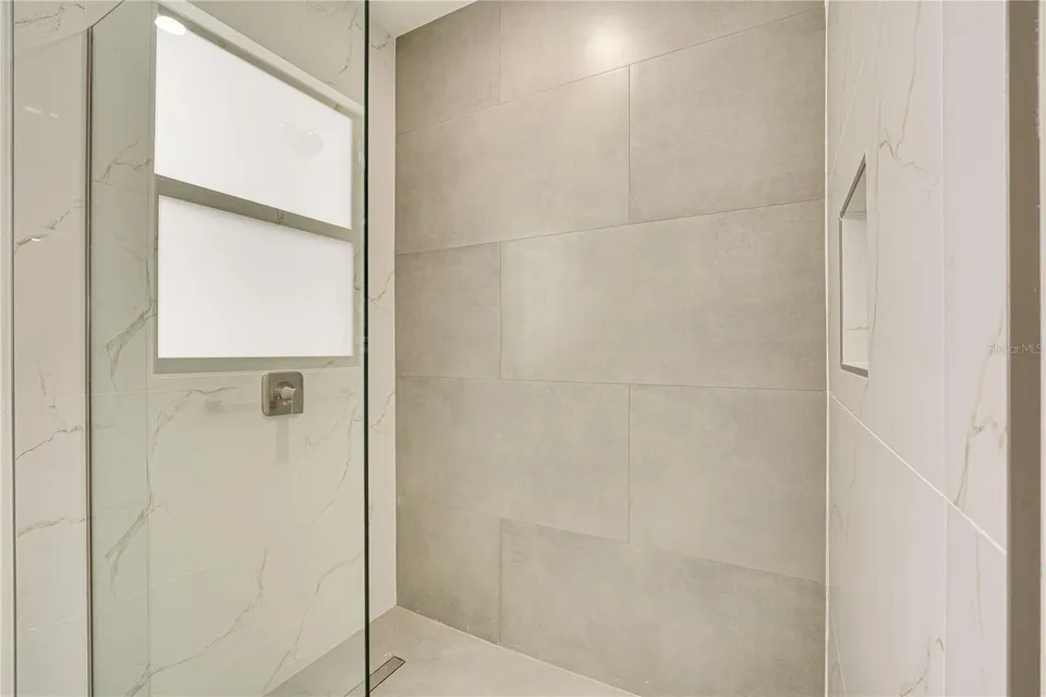153 AUSTRALIAN DR, photo 24
