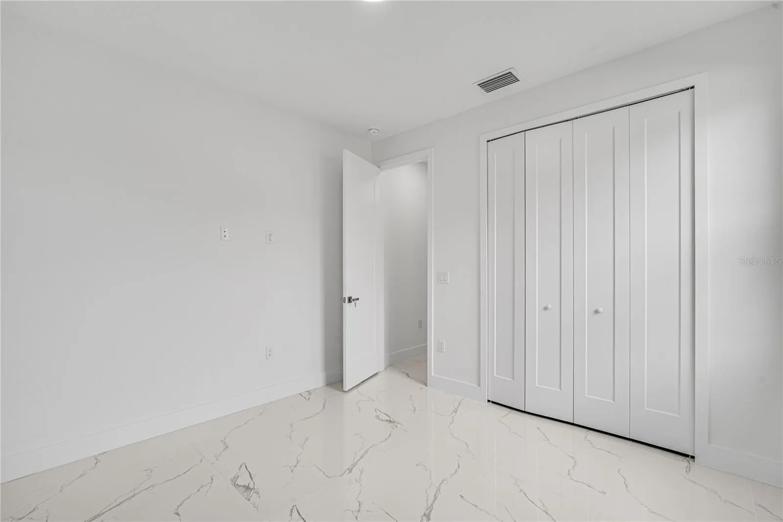 153 AUSTRALIAN DR, photo 28