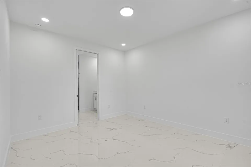 153 AUSTRALIAN DR, photo 30