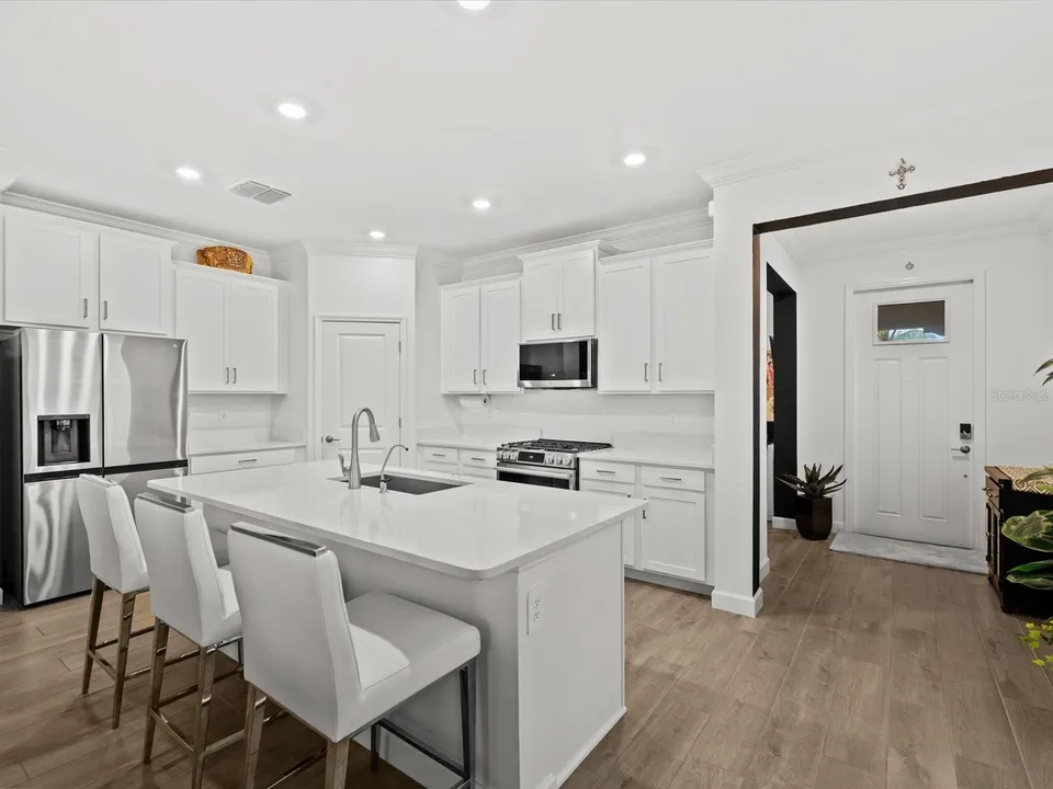 17127 HOLLY WELL AVE, photo 17