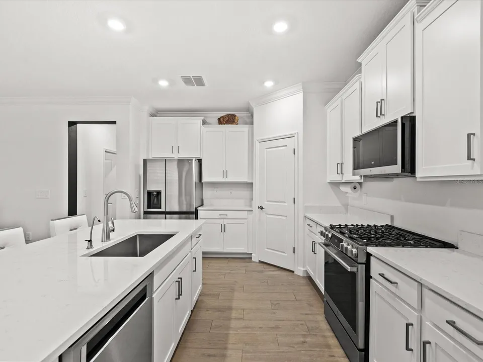 17127 HOLLY WELL AVE, photo 18