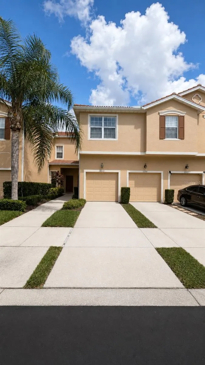 3696 PARKRIDGE CIR #26-105, photo 1