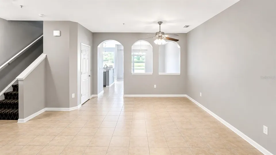 3696 PARKRIDGE CIR #26-105, photo 2