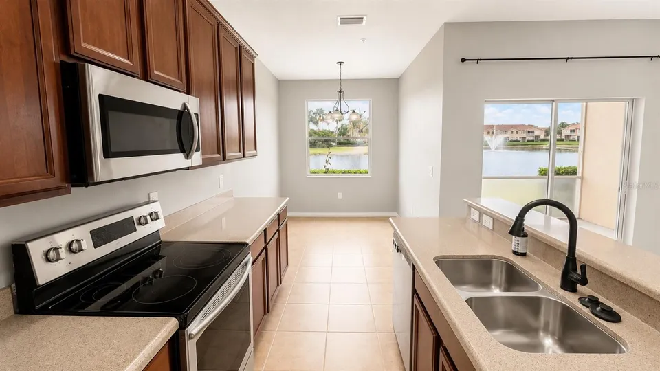3696 PARKRIDGE CIR #26-105, photo 7