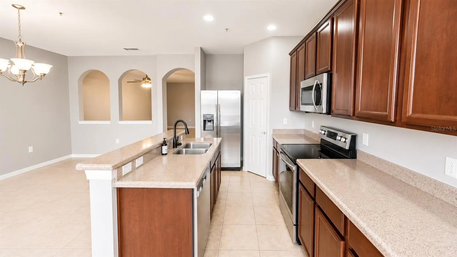 3696 PARKRIDGE CIR #26-105, photo 8