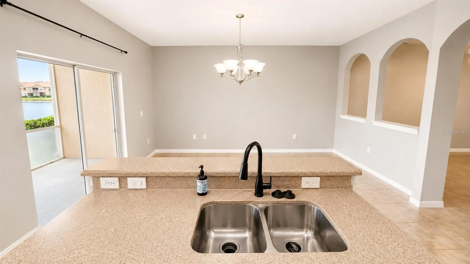 3696 PARKRIDGE CIR #26-105, photo 9