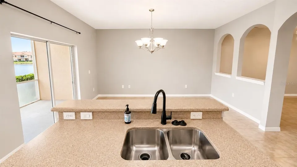 3696 PARKRIDGE CIR #26-105, photo 9