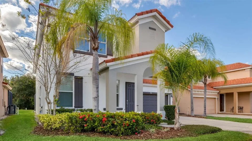 430 LAS FUENTES DR, photo 1