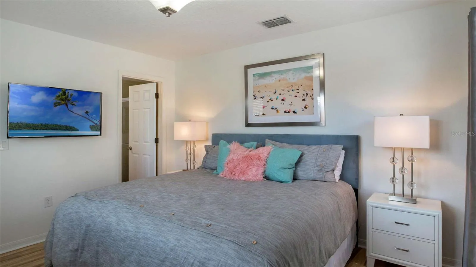 430 LAS FUENTES DR, photo 11