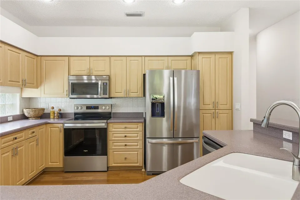 3187 STERLING ST, photo 18