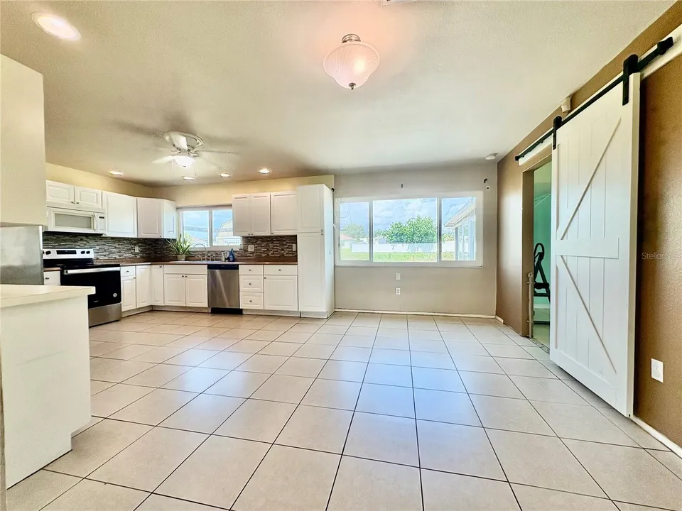 2755 GREENDALE RD, photo 4