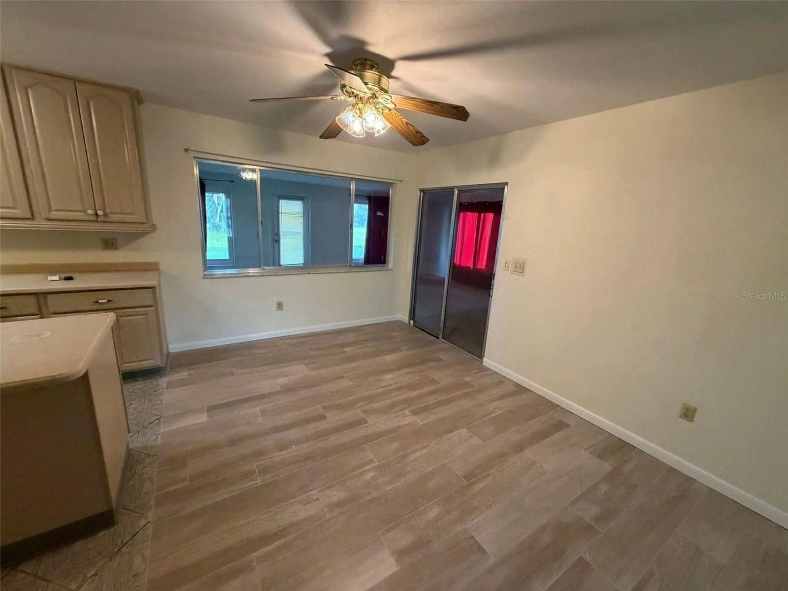 8228 SAN JACINTO AVE, photo 7