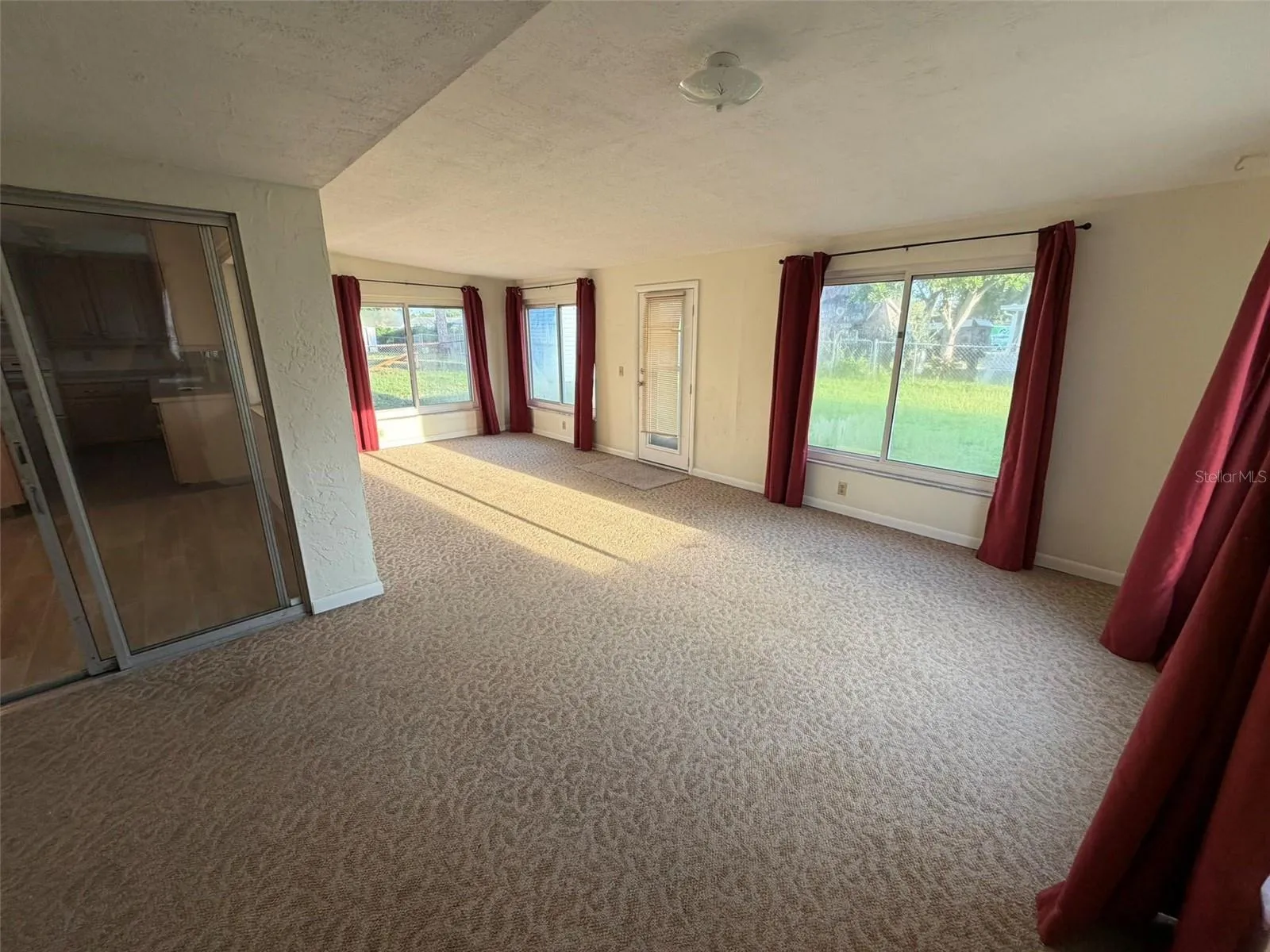 8228 SAN JACINTO AVE, photo 18