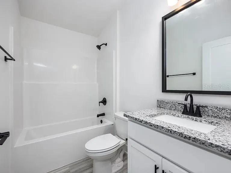 16766 NW 178TH TER, photo 37