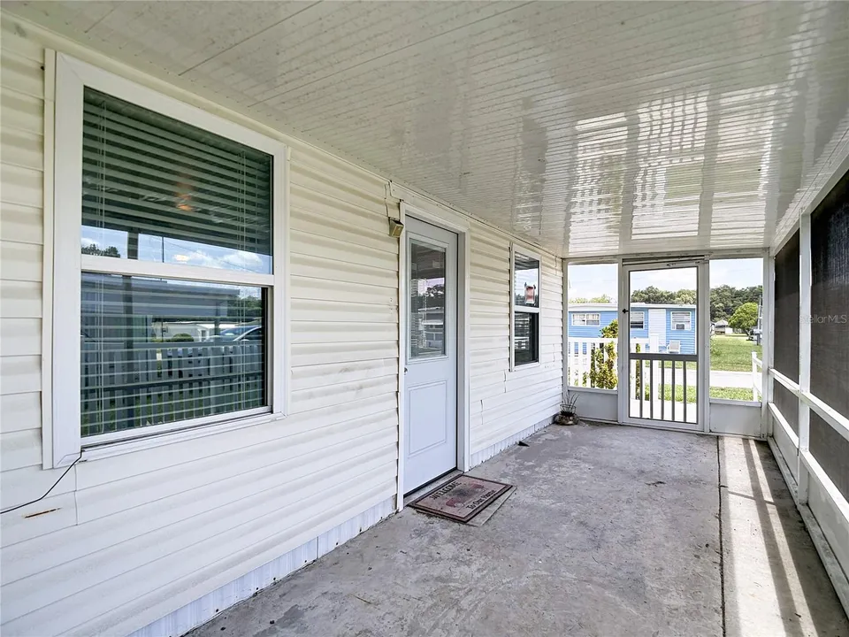 39032 OLA AVE, photo 3