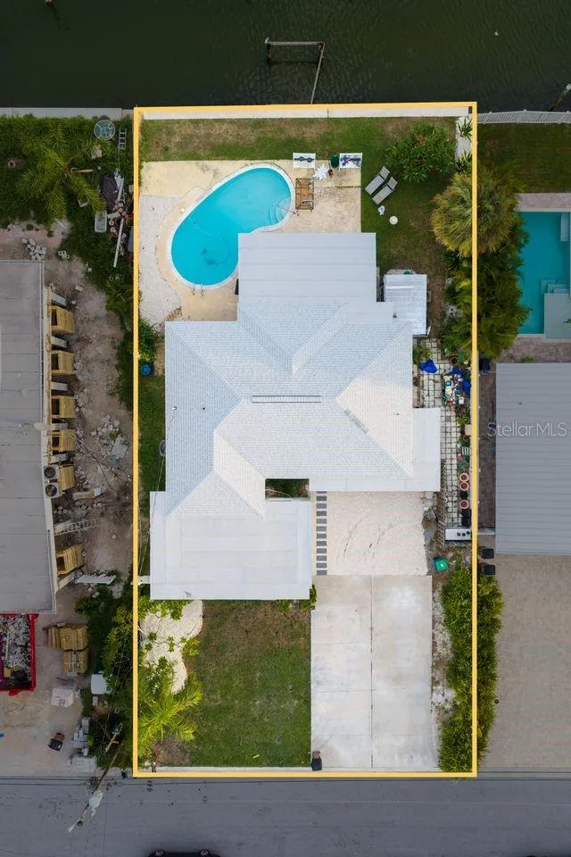 337 LA HACIENDA DR, photo 9