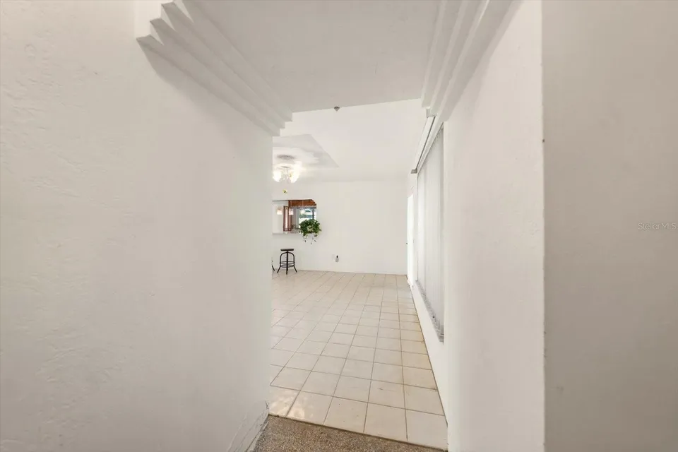 337 LA HACIENDA DR, photo 31