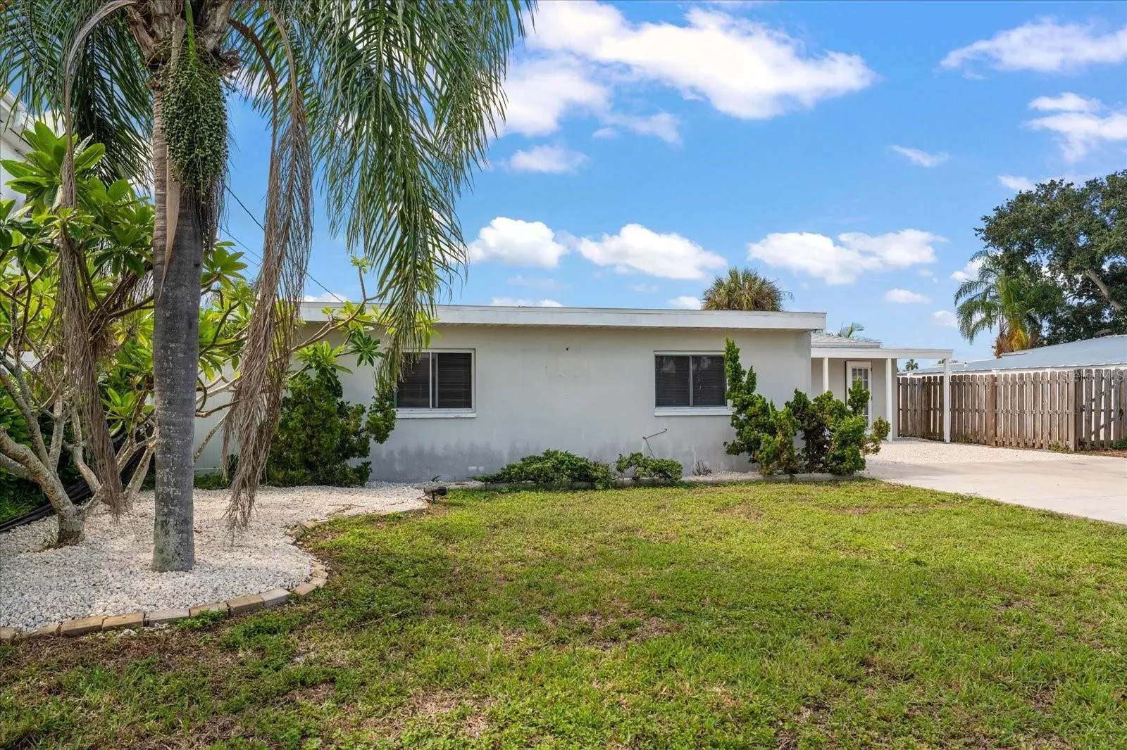 337 LA HACIENDA DR, photo 45