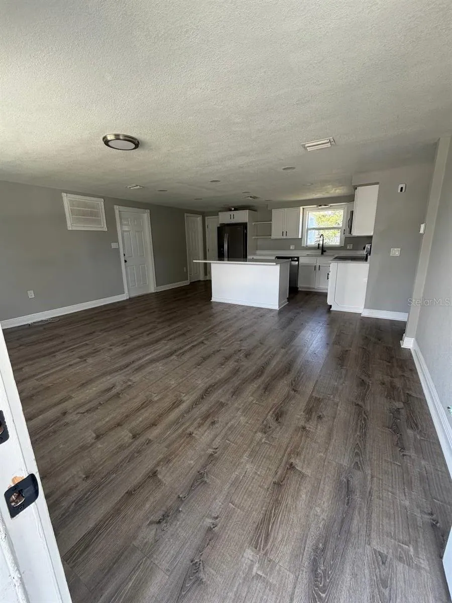 3511 CAMBRIDGE ST, photo 8