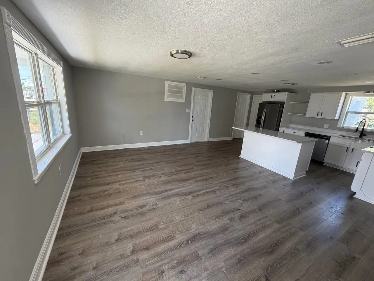 3511 CAMBRIDGE ST, photo 9