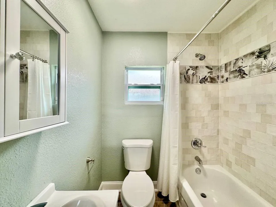 5907 N OLA AVE, photo 20