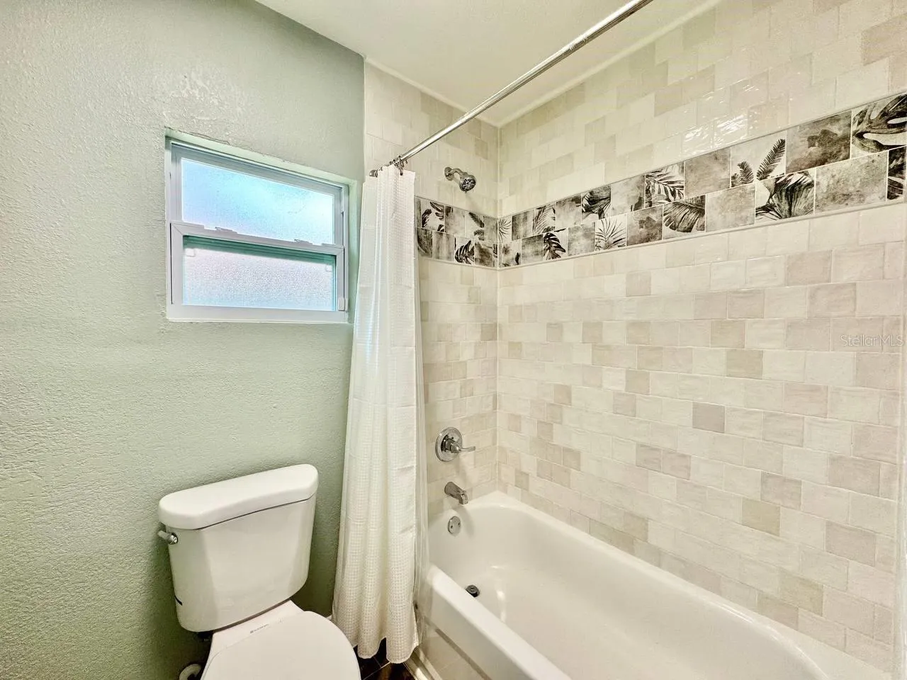 5907 N OLA AVE, photo 22