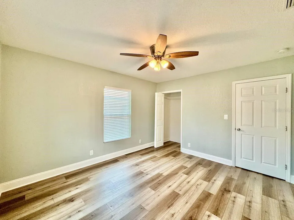 5907 N OLA AVE, photo 24