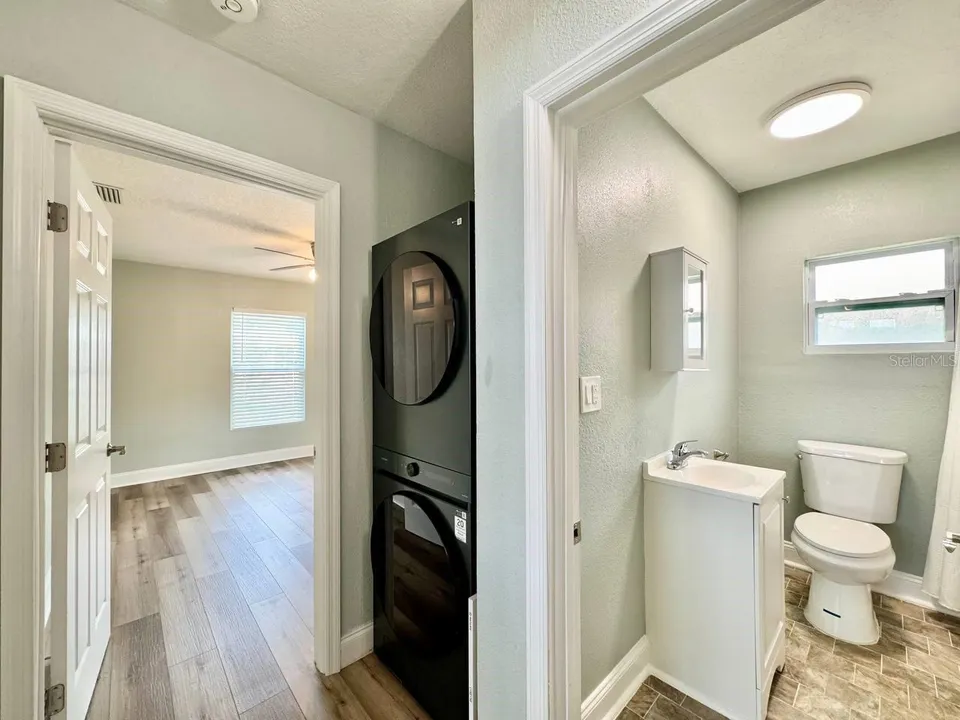 5907 N OLA AVE, photo 26