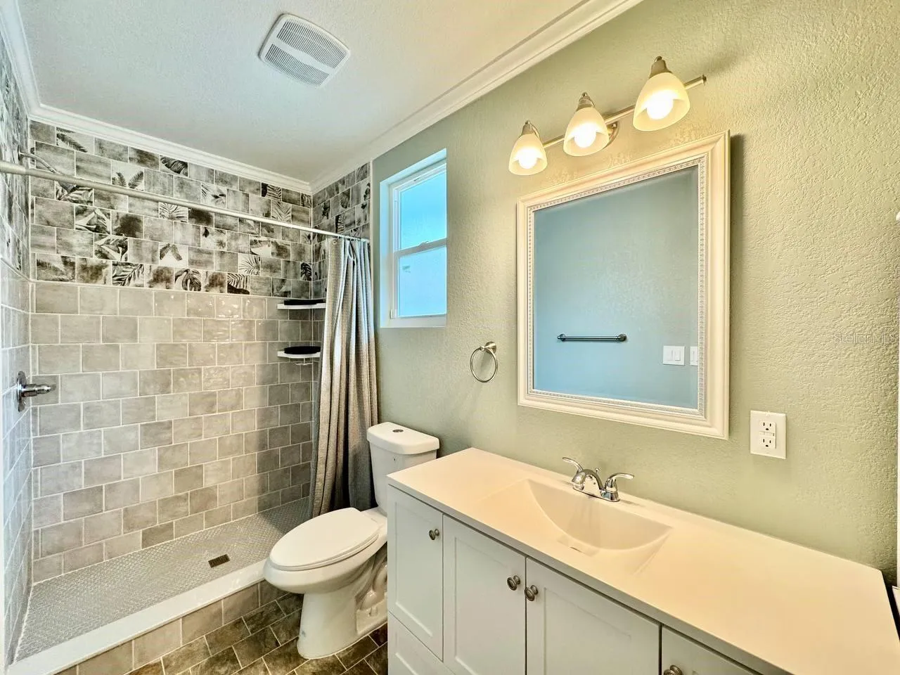 5907 N OLA AVE, photo 30