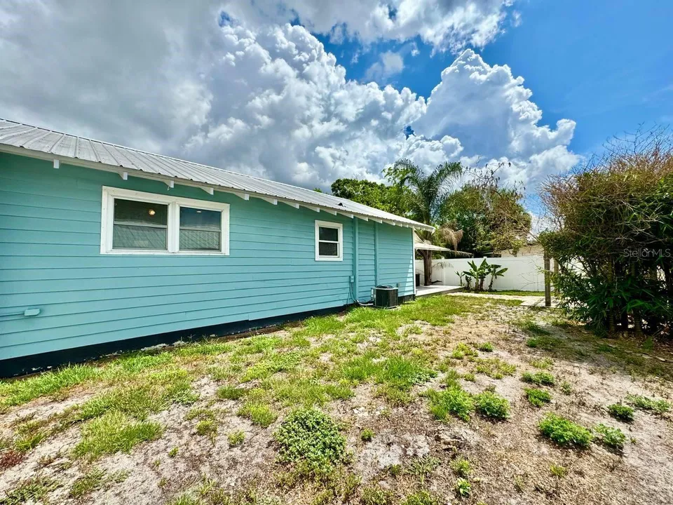 5907 N OLA AVE, photo 38