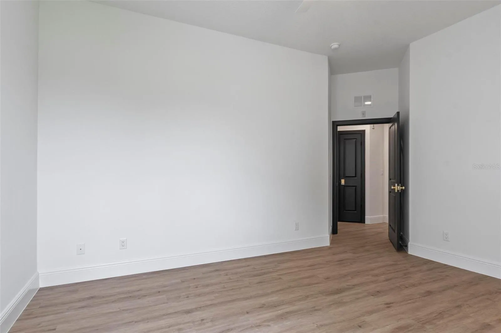 455 RIVERFRONT DR #A101, photo 52