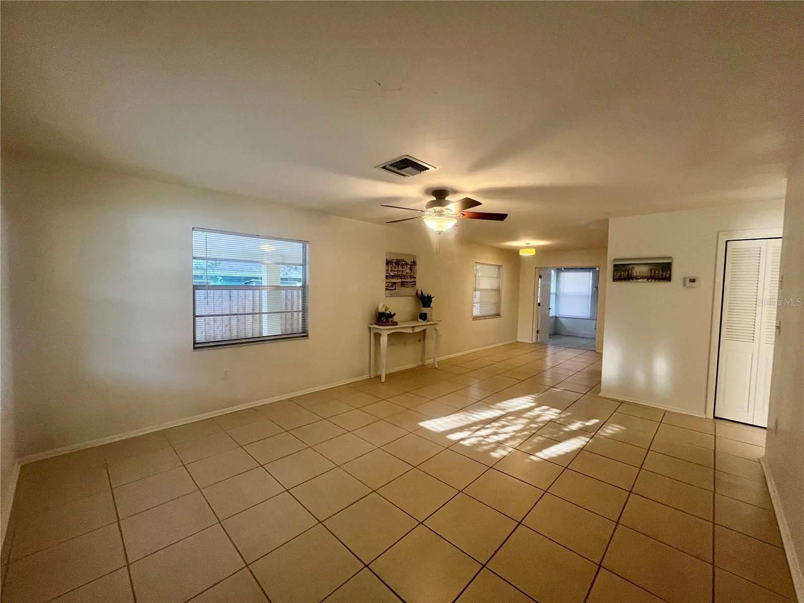 705 BAYOU AVE, photo 3