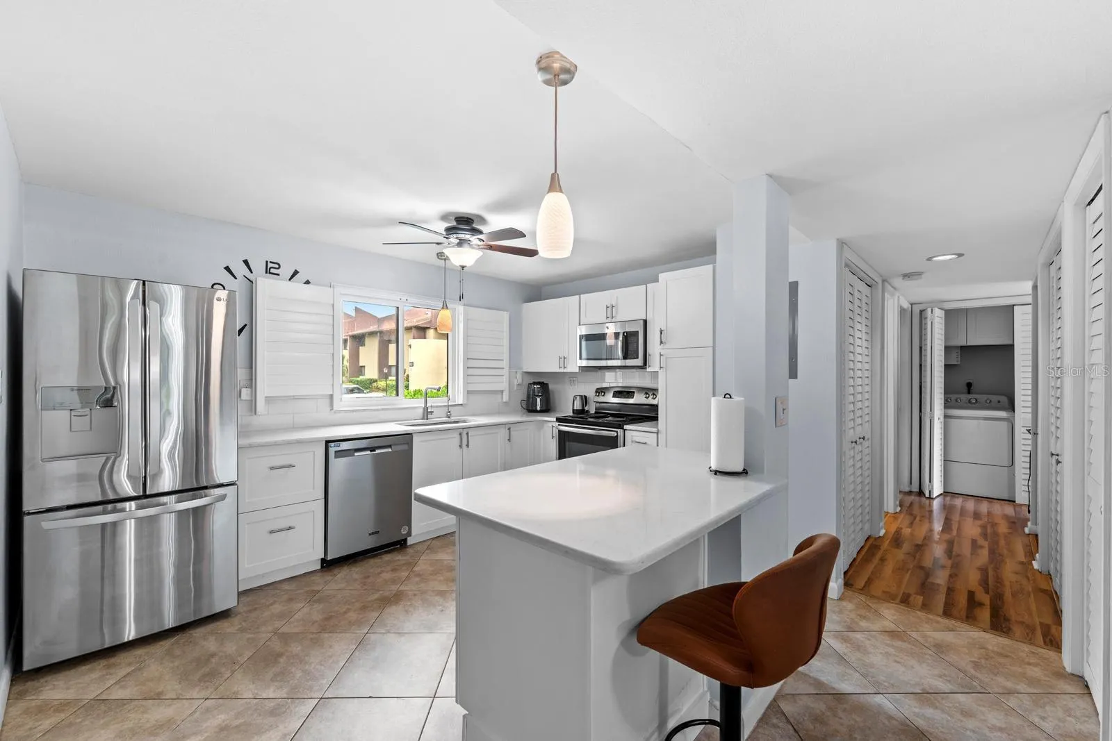 875 S VILLAGE DR N #101, photo 9