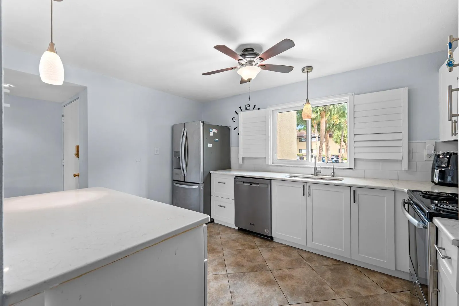875 S VILLAGE DR N #101, photo 13