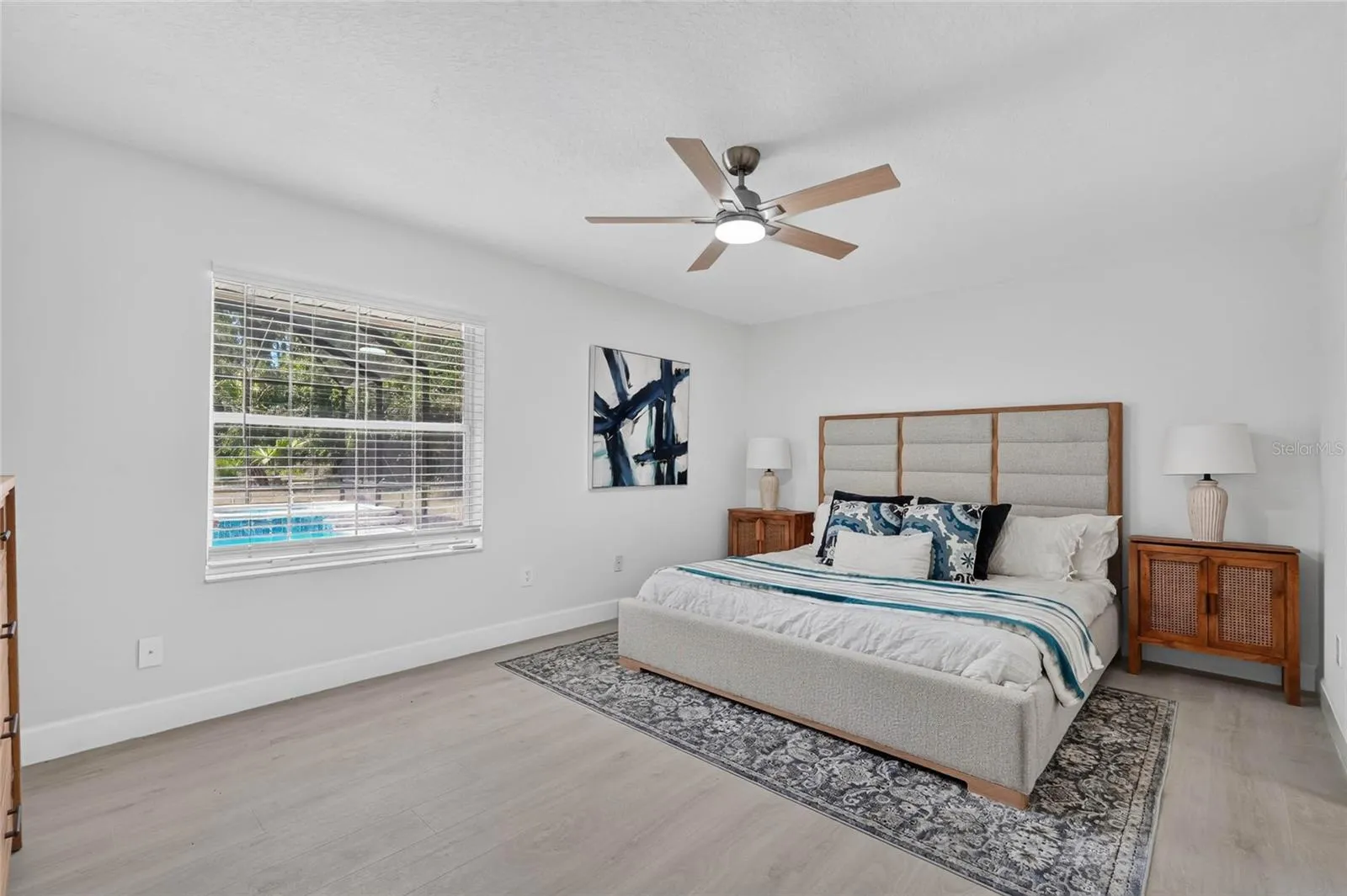 107 LINDSAY DR, photo 25