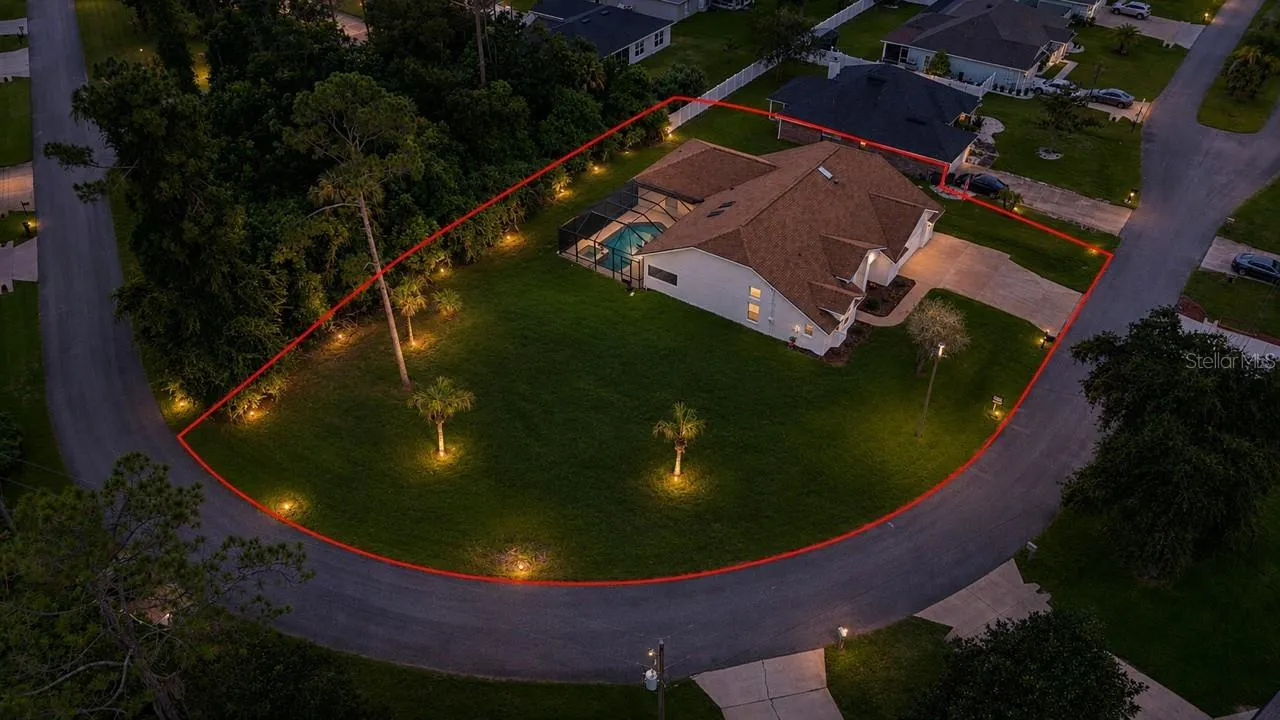 107 LINDSAY DR, photo 2
