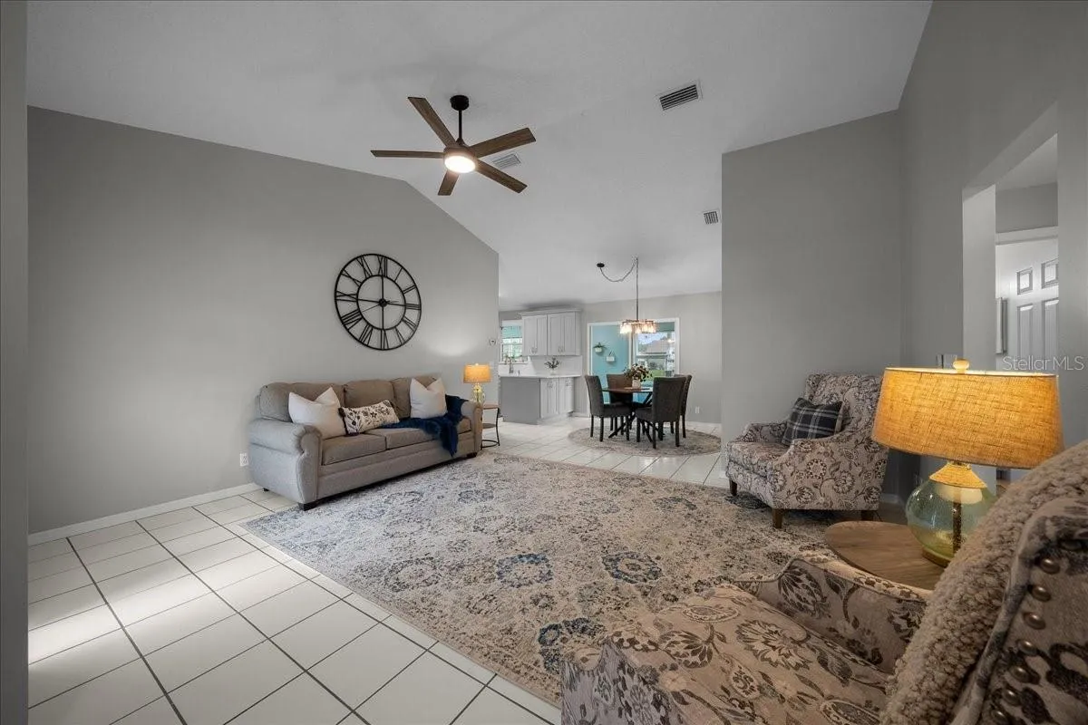 4504 NW 32ND ST, photo 7