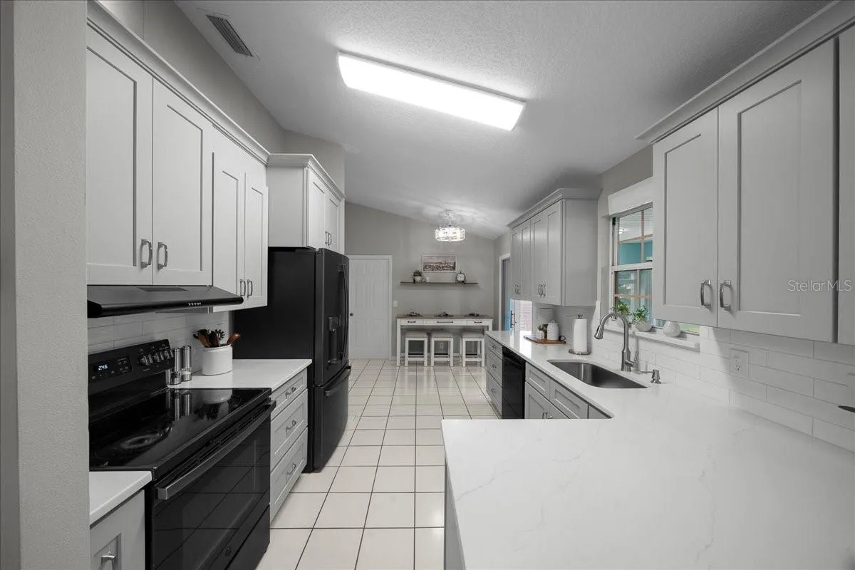 4504 NW 32ND ST, photo 11