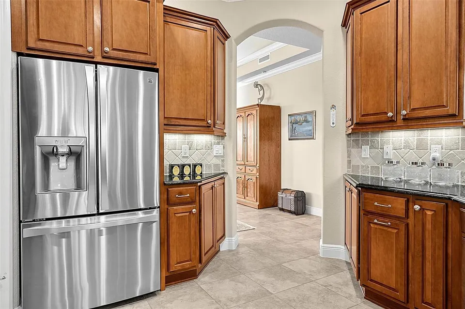 200 CEDAR CV #205, photo 9